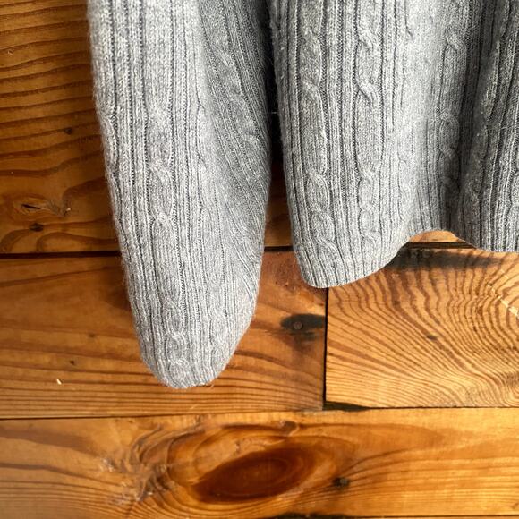 Gray Cable Knit Turtleneck Sweater Cashmalon size Medium - Picture 3 of 4